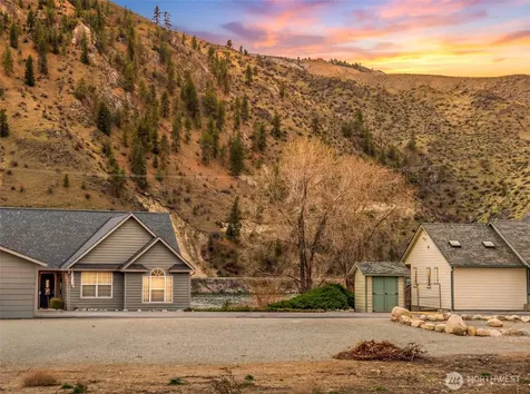 3878 Stayman Flats Road Chelan WA 98816