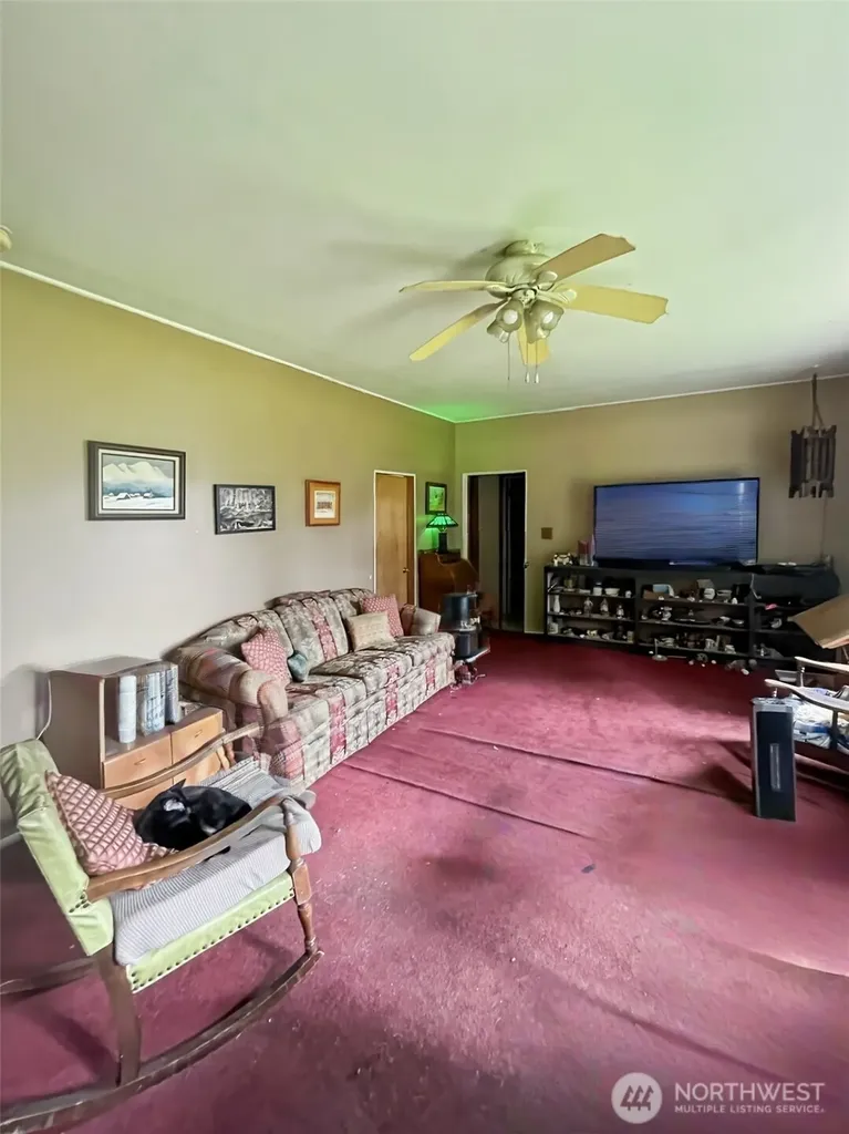 19 Fairley Street Raymond WA 98577