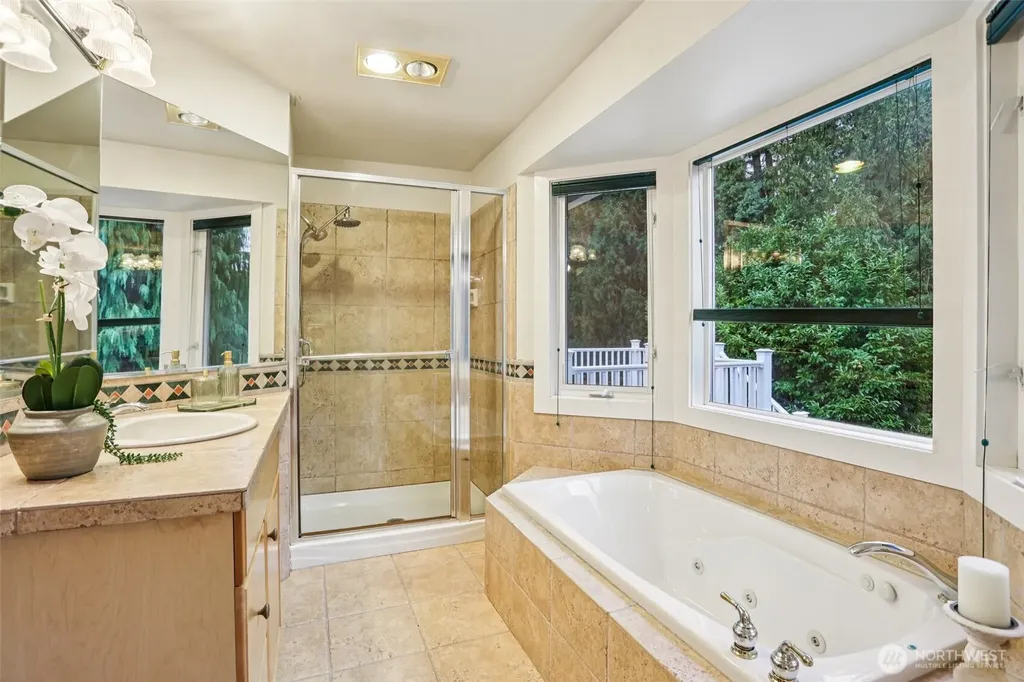 5733 155th Avenue NE Redmond WA 98052