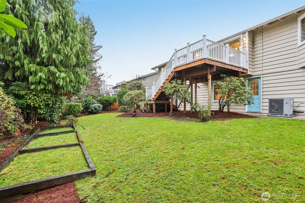 5733 155th Avenue NE Redmond WA 98052