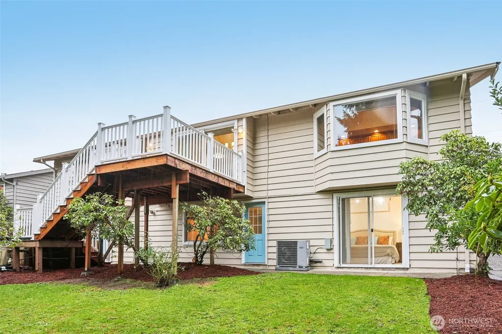 5733 155th Avenue NE Redmond WA 98052