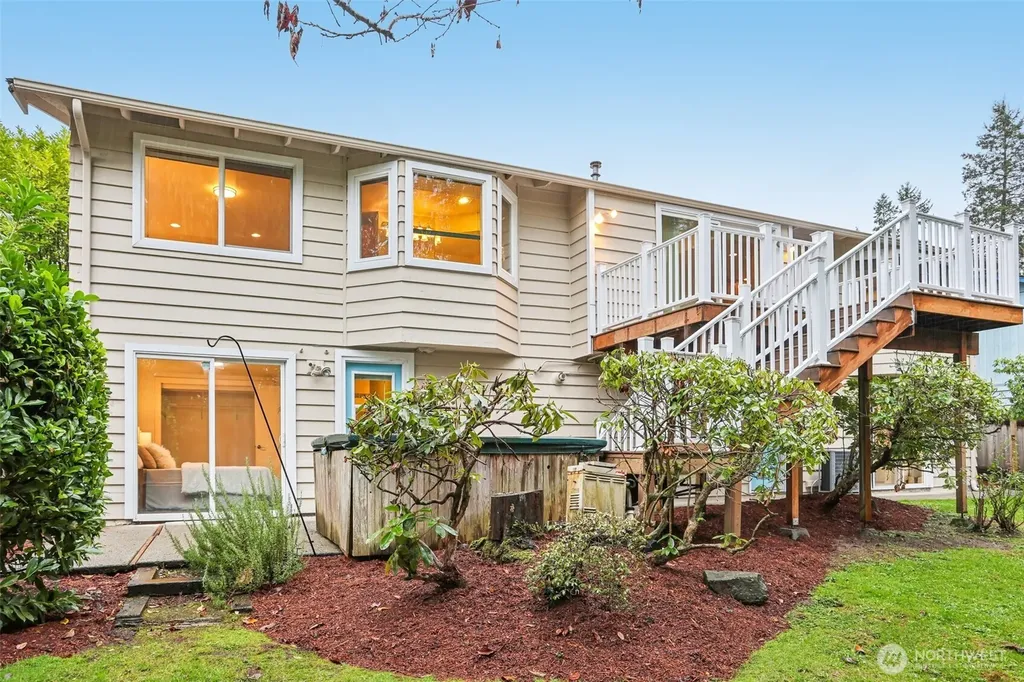 5733 155th Avenue NE Redmond WA 98052
