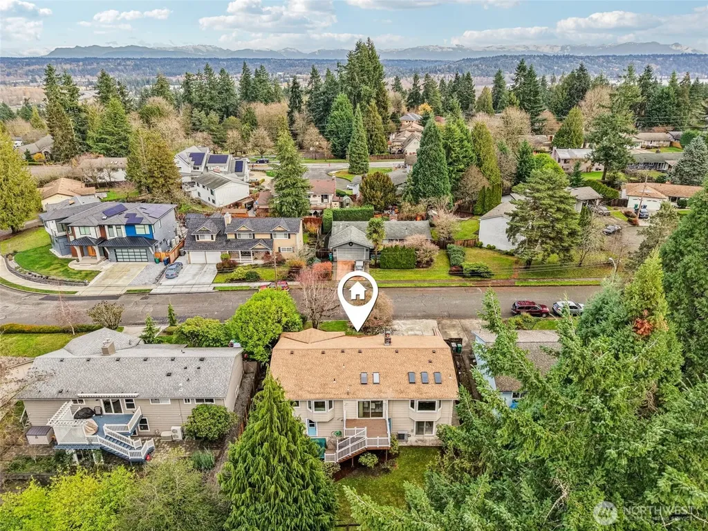 5733 155th Avenue NE Redmond WA 98052