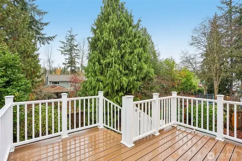 5733 155th Avenue NE Redmond WA 98052