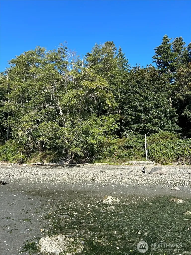 111 Seven Sisters Beach Port Ludlow WA 98358