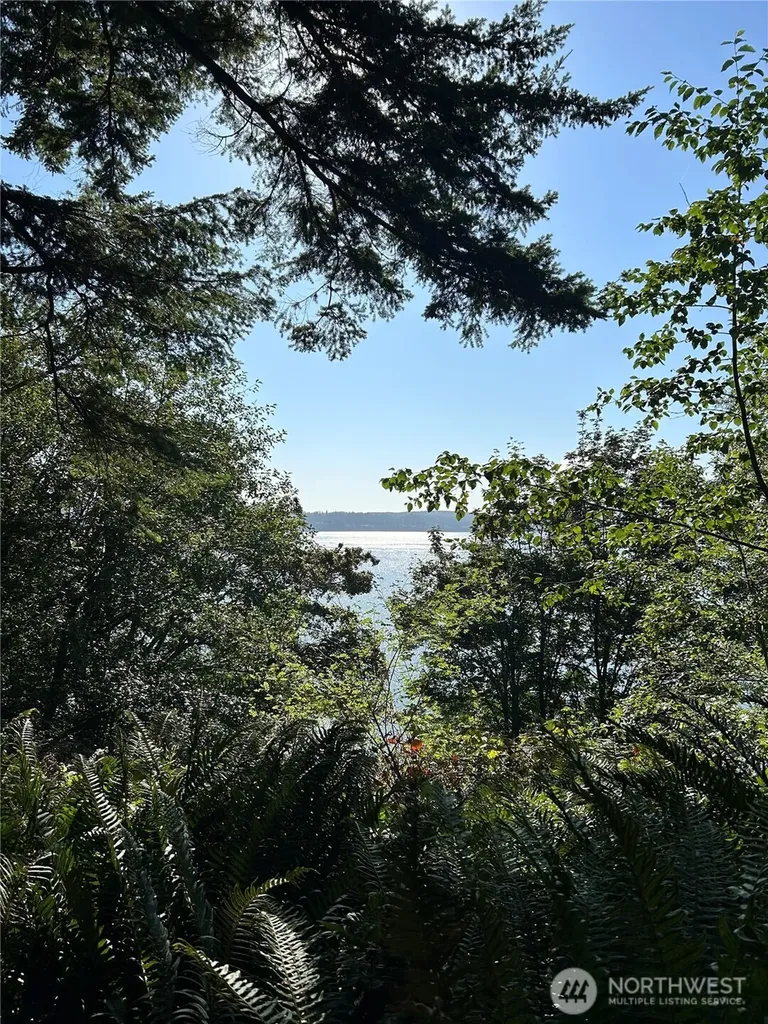 111 Seven Sisters Beach Port Ludlow WA 98358