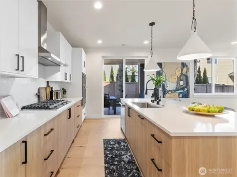 15 213th Place SW Bothell WA 98021