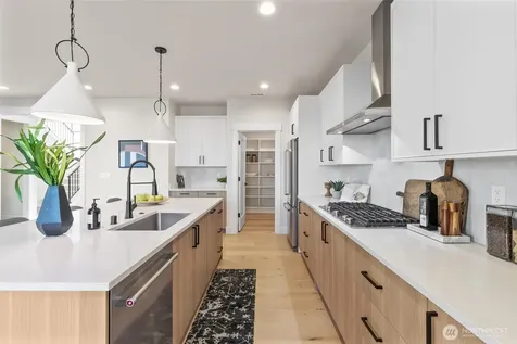 15 213th Place SW Bothell WA 98021
