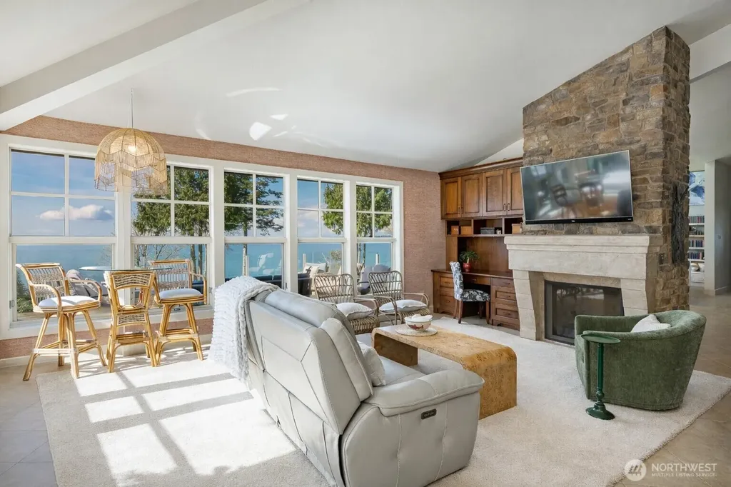 9045 Shearwater Road Blaine WA 98230