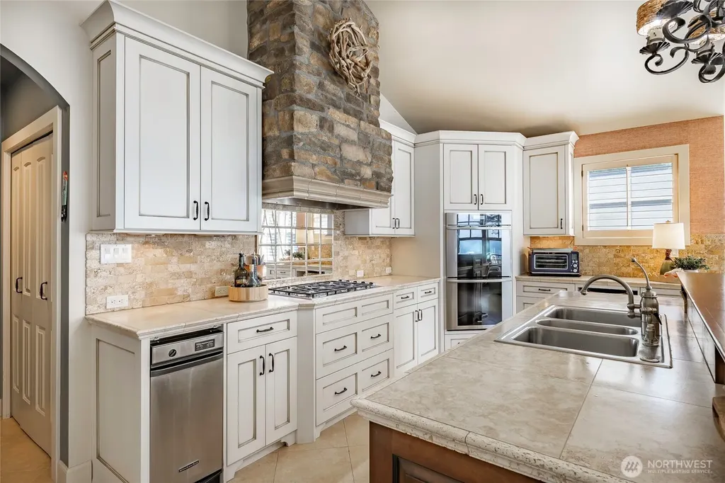 9045 Shearwater Road Blaine WA 98230