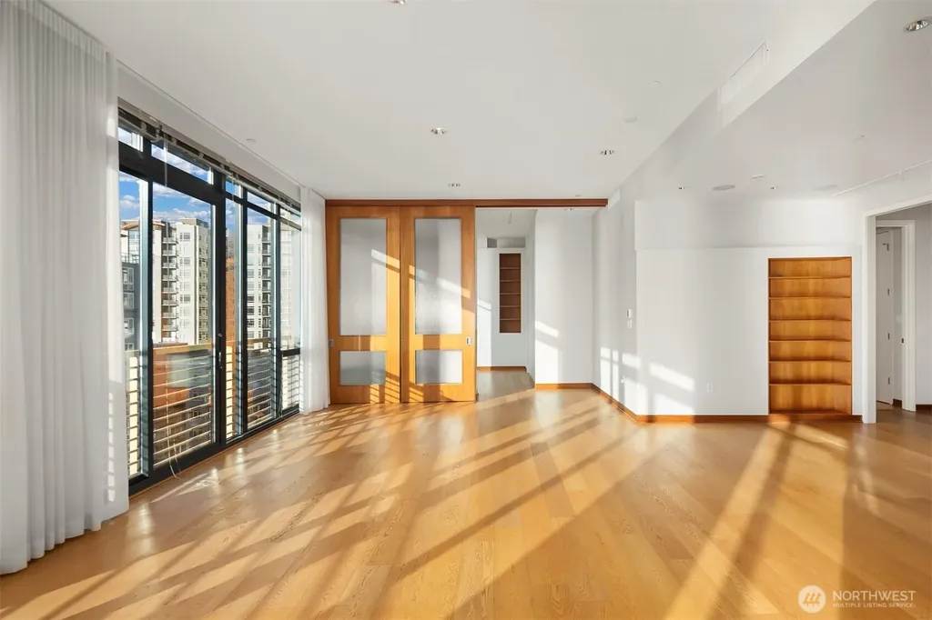 2716 Elliott Avenue Seattle WA 98121