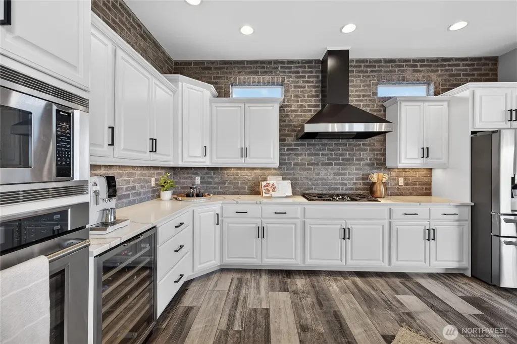 1614 W 51st Avenue Kennewick WA 99338
