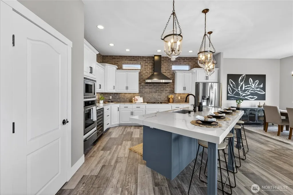 1614 W 51st Avenue Kennewick WA 99338
