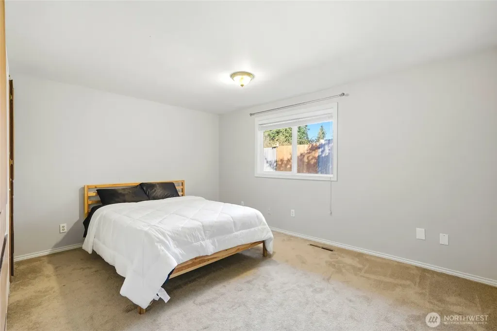 7919 194th Place SW Edmonds WA 98026