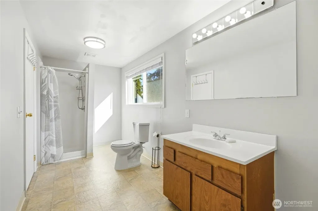 7919 194th Place SW Edmonds WA 98026