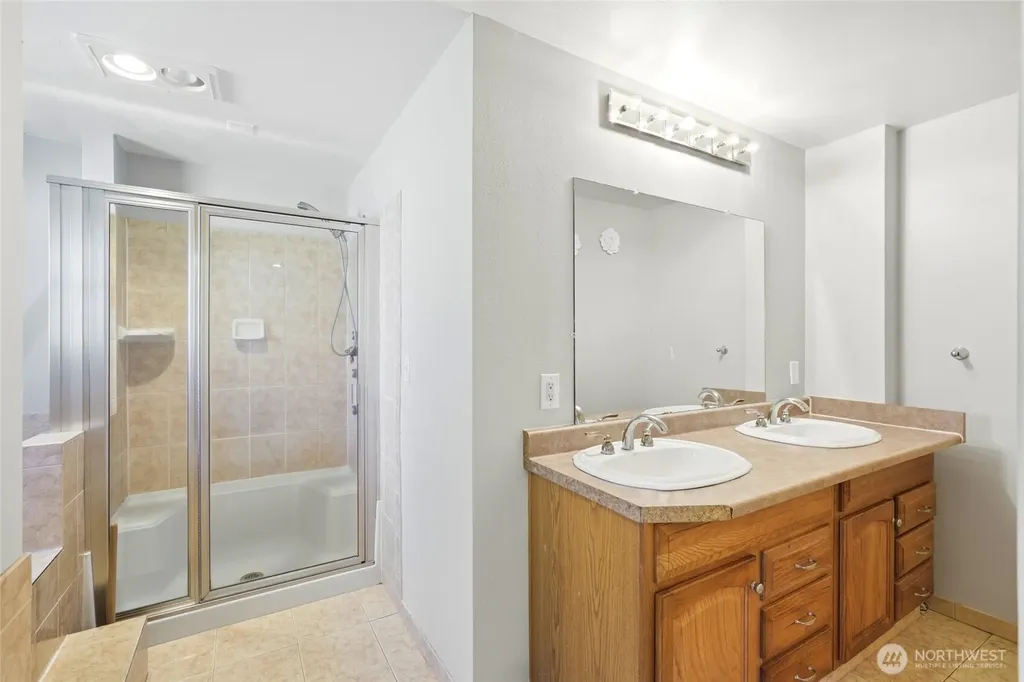7919 194th Place SW Edmonds WA 98026