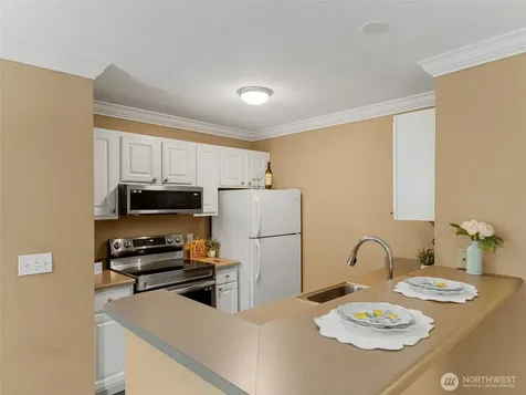 31500 33rd Place SW Federal Way WA 98023