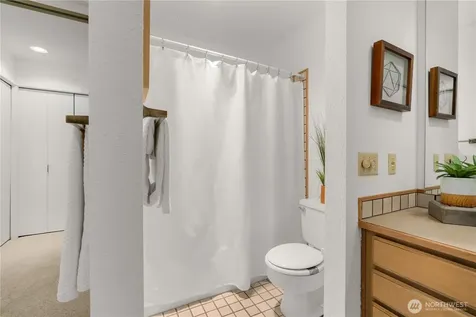 2938 Kennewick Place NE Renton WA 98056