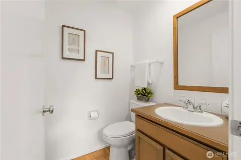 2938 Kennewick Place NE Renton WA 98056