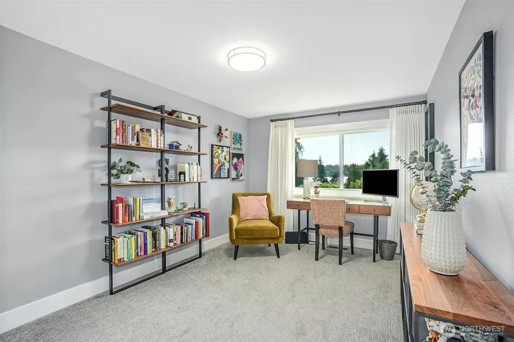 6065 NE 135th Street Kirkland WA 98034