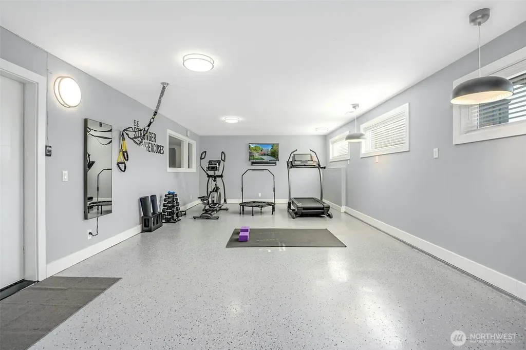 6065 NE 135th Street Kirkland WA 98034