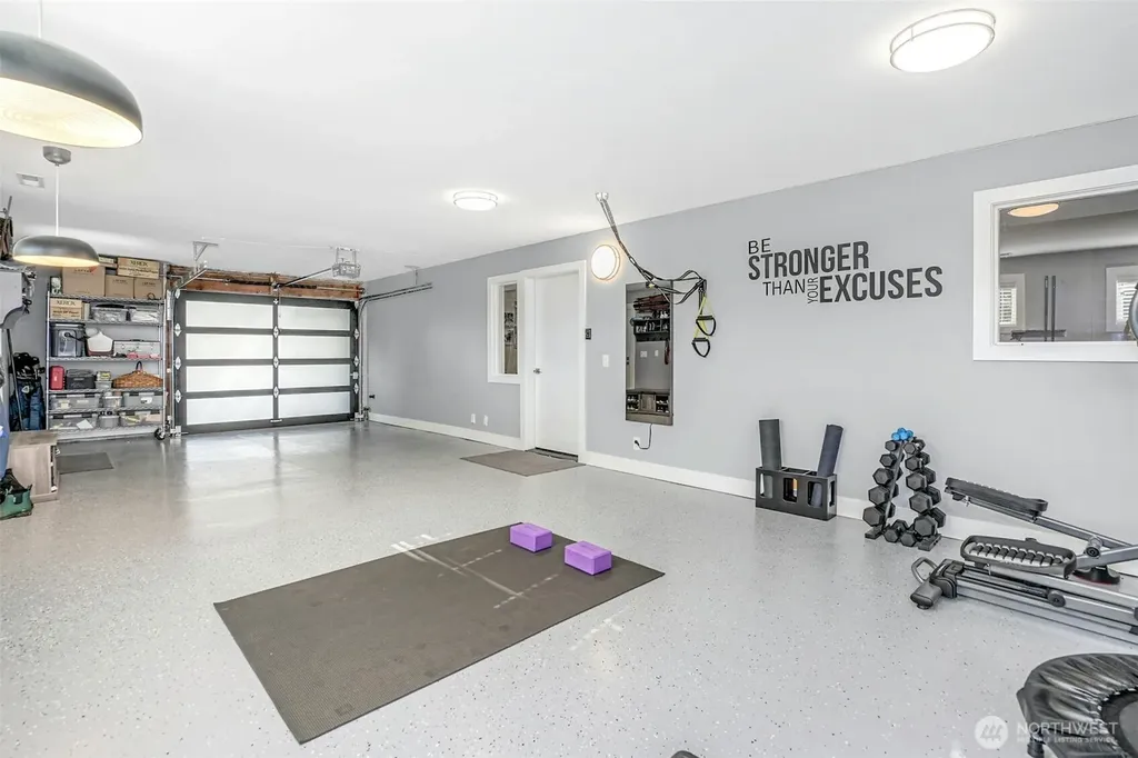 6065 NE 135th Street Kirkland WA 98034