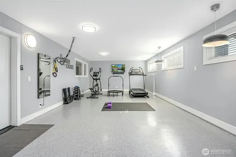 6065 NE 135th Street Kirkland WA 98034