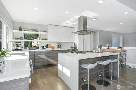 6065 NE 135th Street Kirkland WA 98034