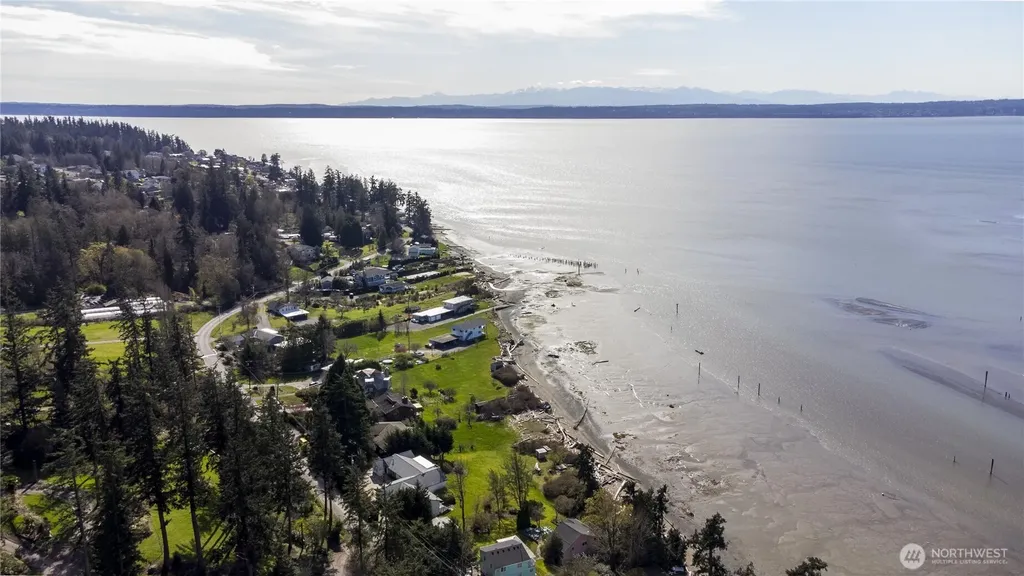 19810 Soundview Drive NW Stanwood WA 98292