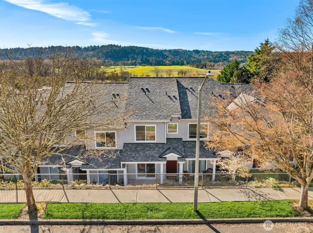 17421 1st Lane NE Duvall WA 98019