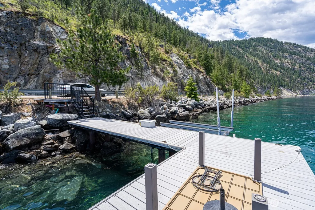 4620 South Lakeshore Road Chelan WA 98816