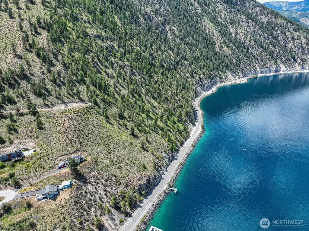 4620 South Lakeshore Road Chelan WA 98816