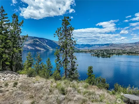 4620 South Lakeshore Road Chelan WA 98816