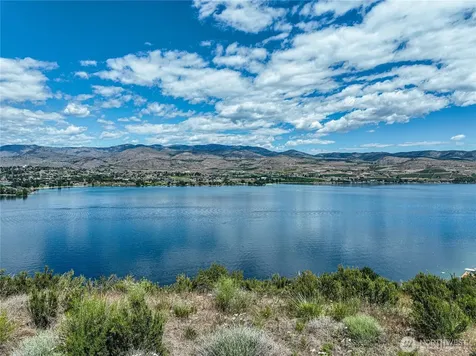 4620 South Lakeshore Road Chelan WA 98816