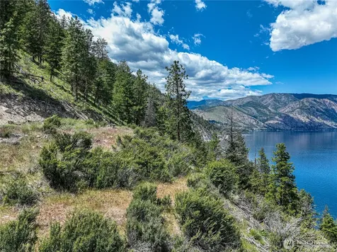 4620 South Lakeshore Road Chelan WA 98816