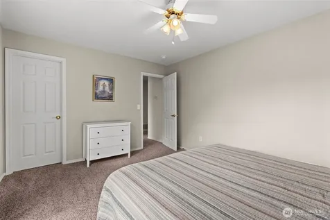 23412 SE 260th Court Maple Valley WA 98038
