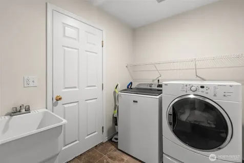 23412 SE 260th Court Maple Valley WA 98038