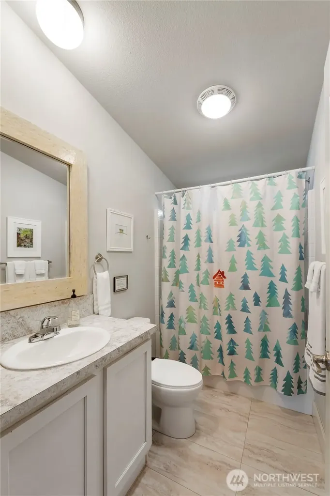 138 Sherwood Lane Packwood WA 98361