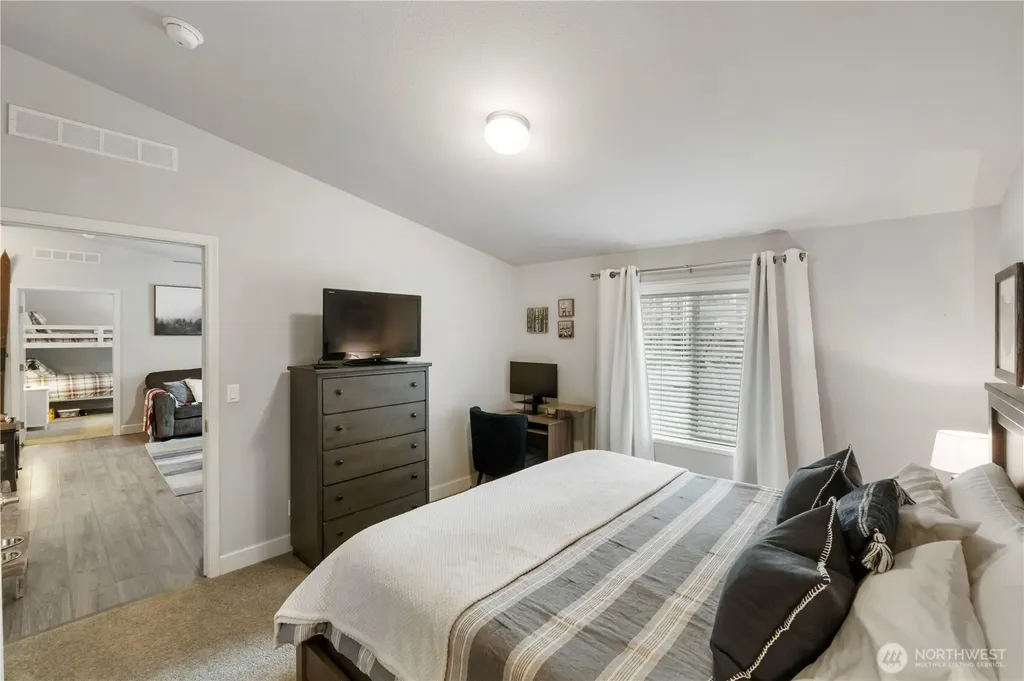 138 Sherwood Lane Packwood WA 98361