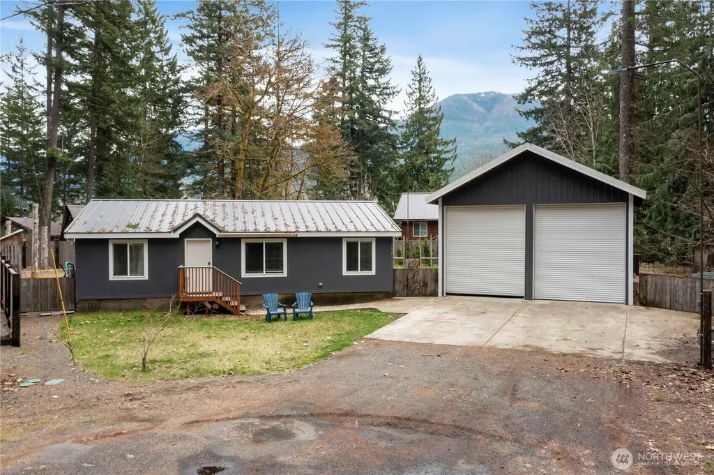 138 Sherwood Lane Packwood WA 98361