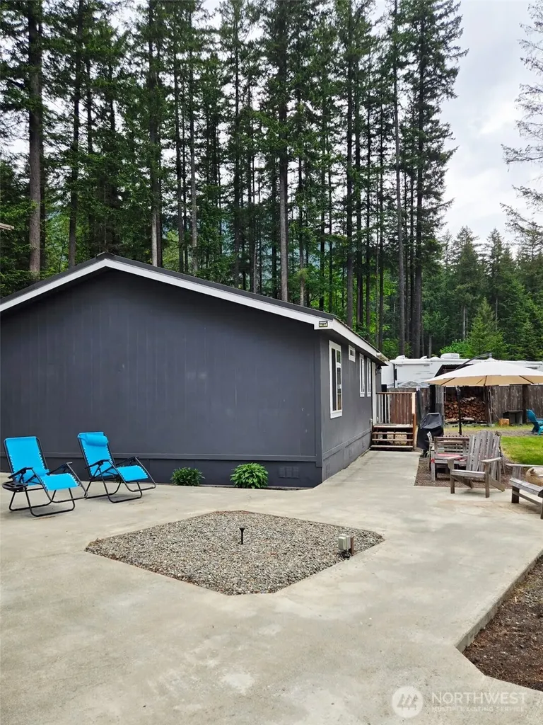 138 Sherwood Lane Packwood WA 98361