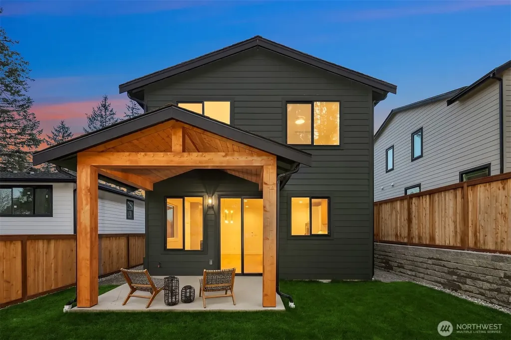 13728 101st Street Kirkland WA 98033