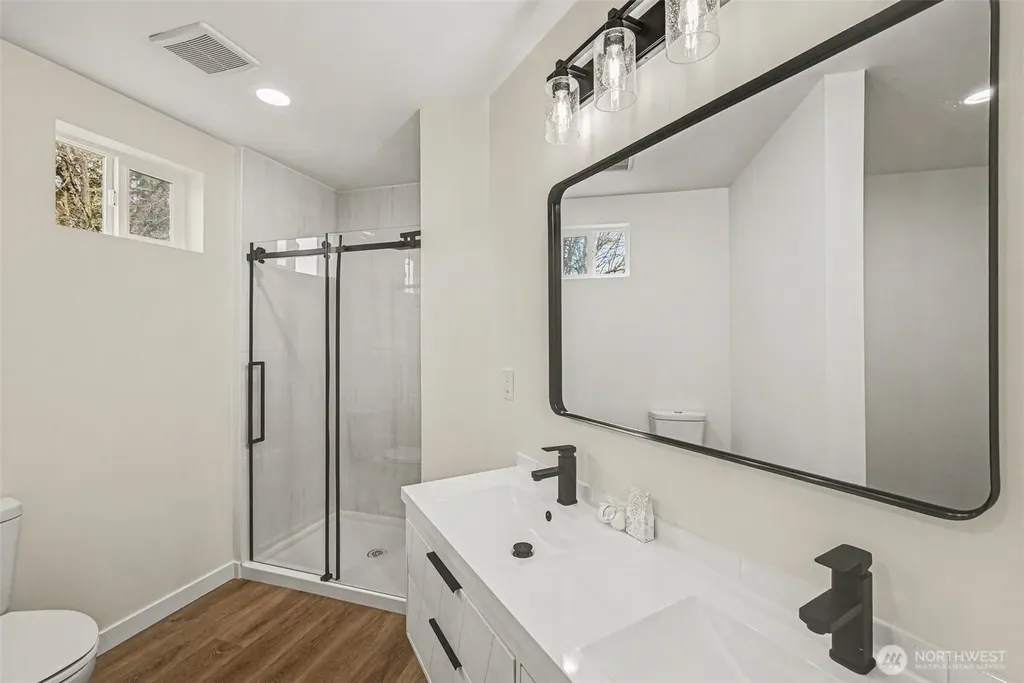 7776 Highland Park Way SW Seattle WA 98106