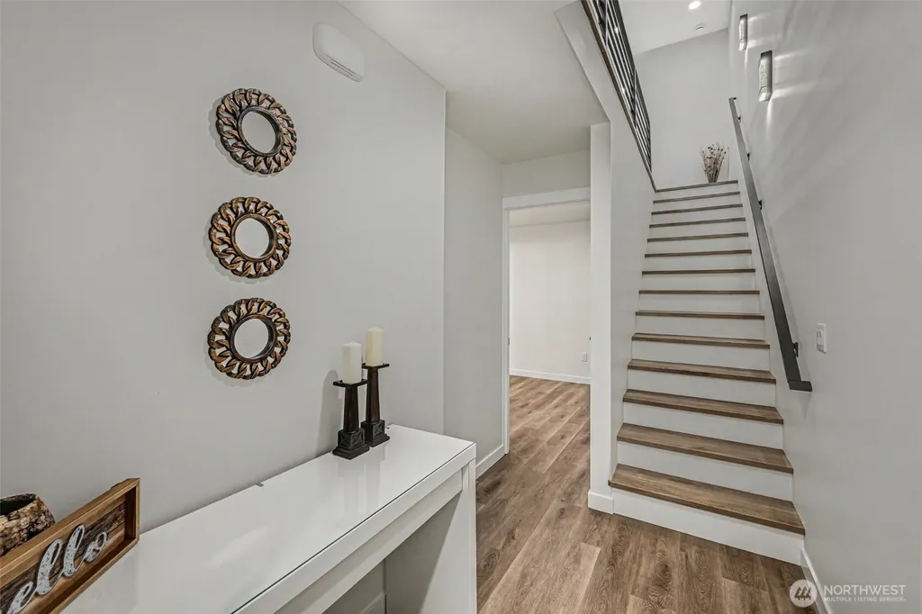 7776 Highland Park Way SW Seattle WA 98106