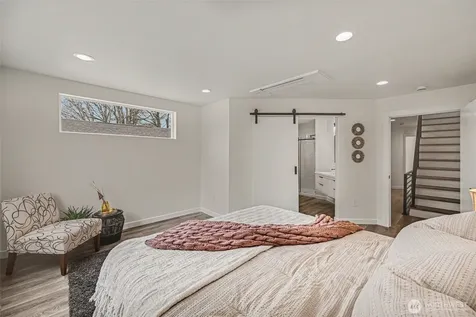 7776 Highland Park Way SW Seattle WA 98106