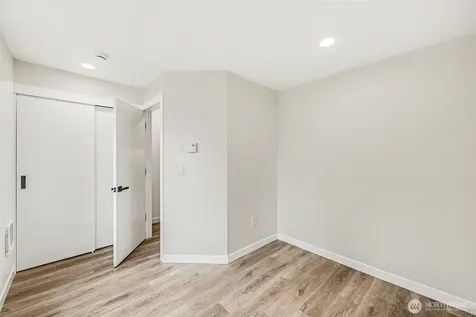 7776 Highland Park Way SW Seattle WA 98106