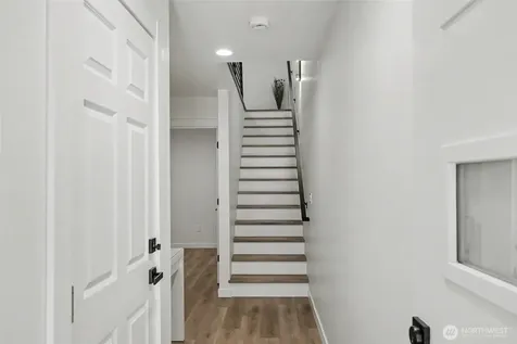 7776 Highland Park Way SW Seattle WA 98106
