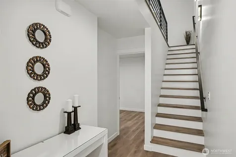 7776 Highland Park Way SW Seattle WA 98106