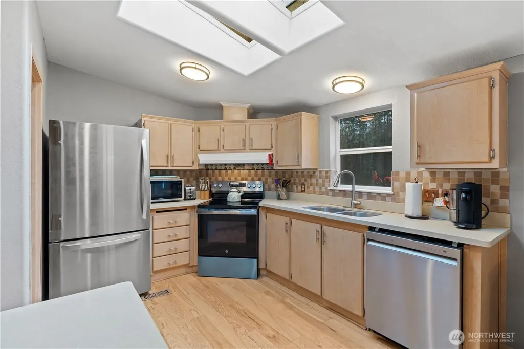 15450 Diaz Place SW Port Orchard WA 98367