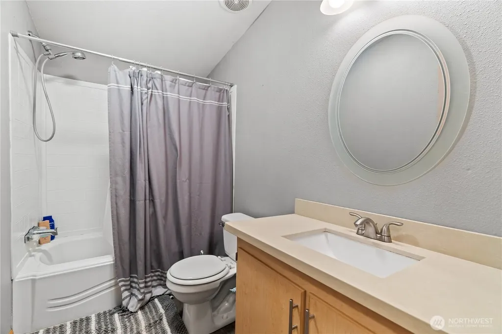 15450 Diaz Place SW Port Orchard WA 98367